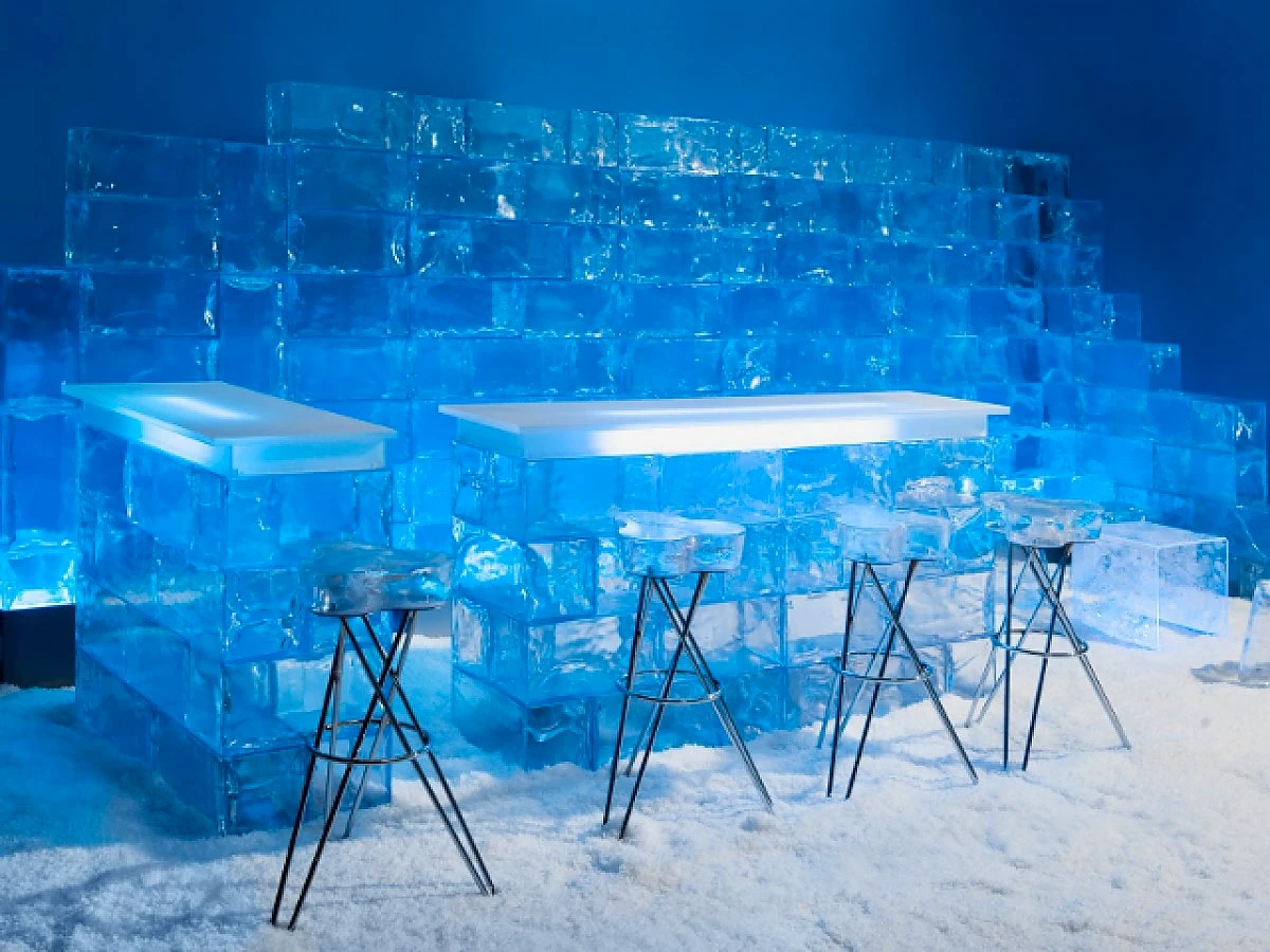 Artificial snow and ice effects